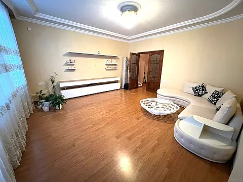 Satılır 3 otaqlı mənzil 115 m² — Bakı 3 otaq 115.00 m²