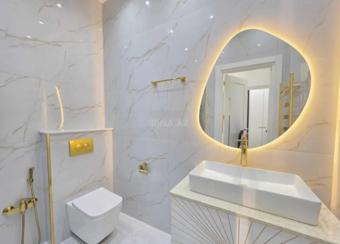 Satılır 4 otaqlı mənzil 175 m²