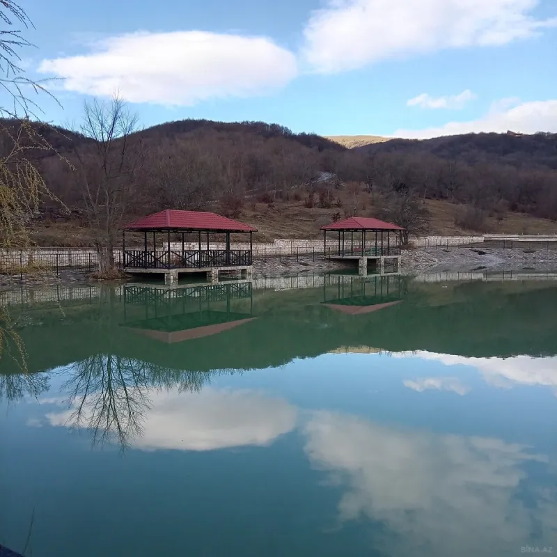 Satılır torpaq sahəsi 10 m²