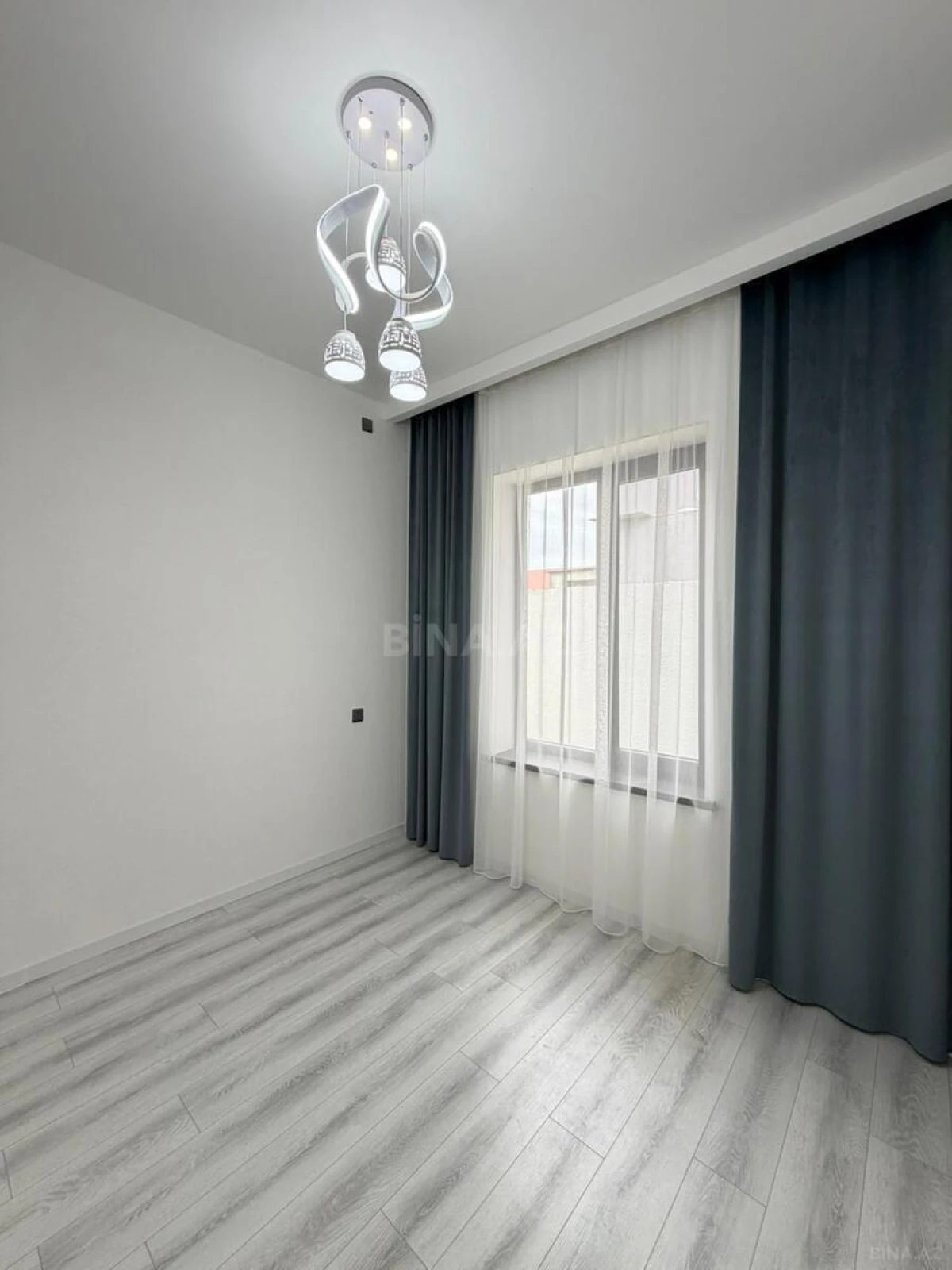 Satılır 4 otaqlı həyət evi 145 m²