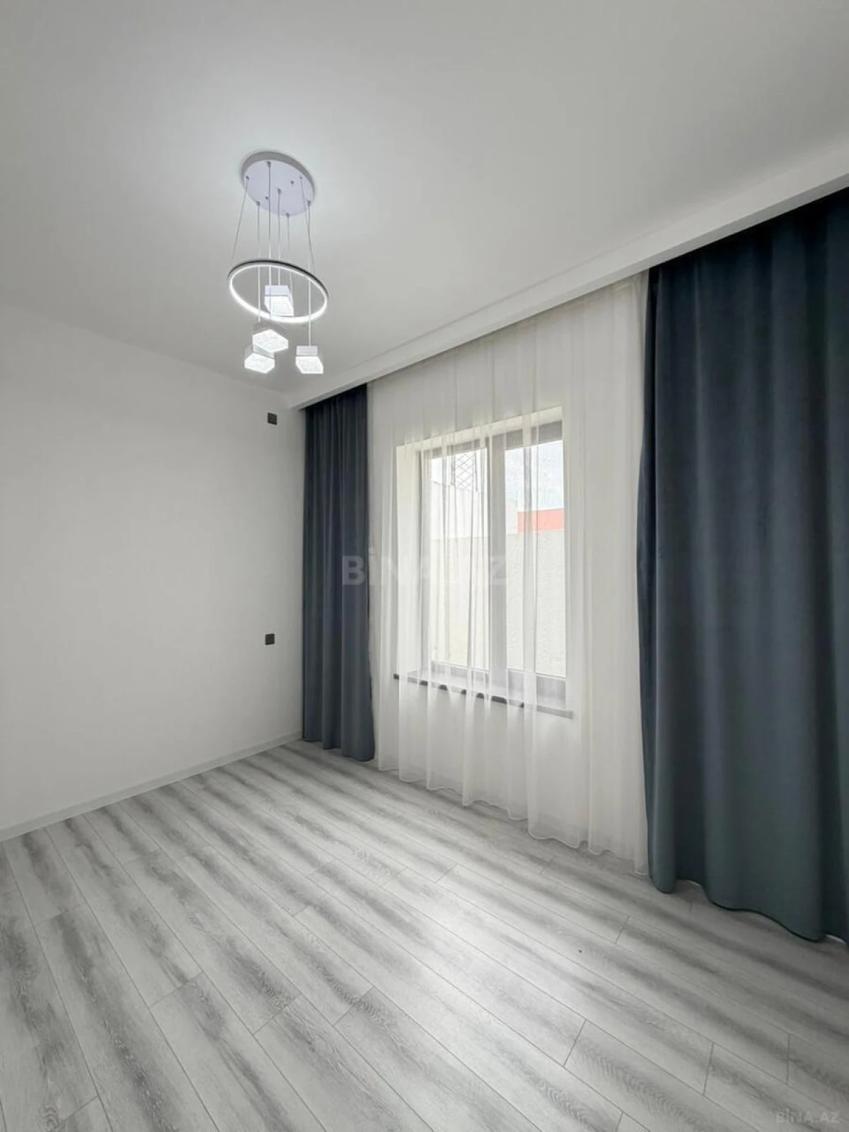 Satılır 4 otaqlı həyət evi 145 m²
