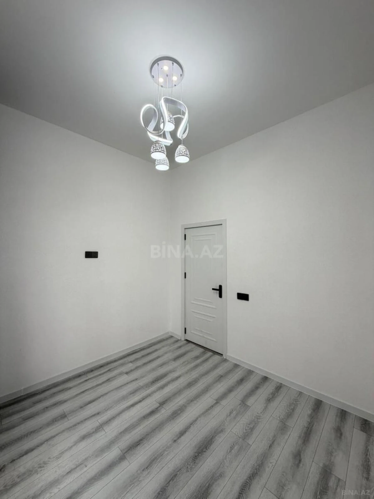 Satılır 4 otaqlı həyət evi 145 m²