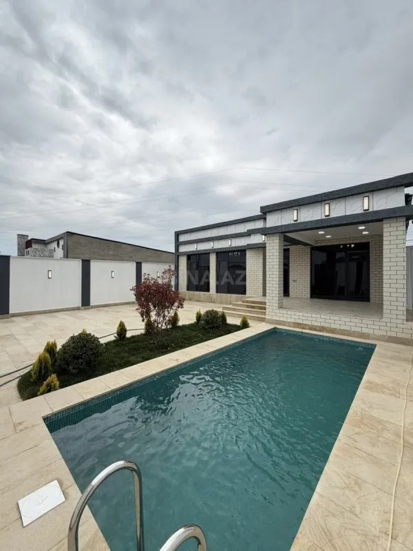 Satılır 4 otaqlı həyət evi 145 m²