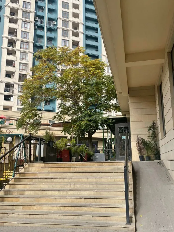 Kirayə verilir 2 otaqlı mənzil 55 m²