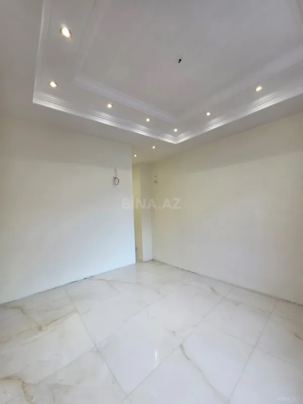 Satılır 5 otaqlı mənzil 193 m²
