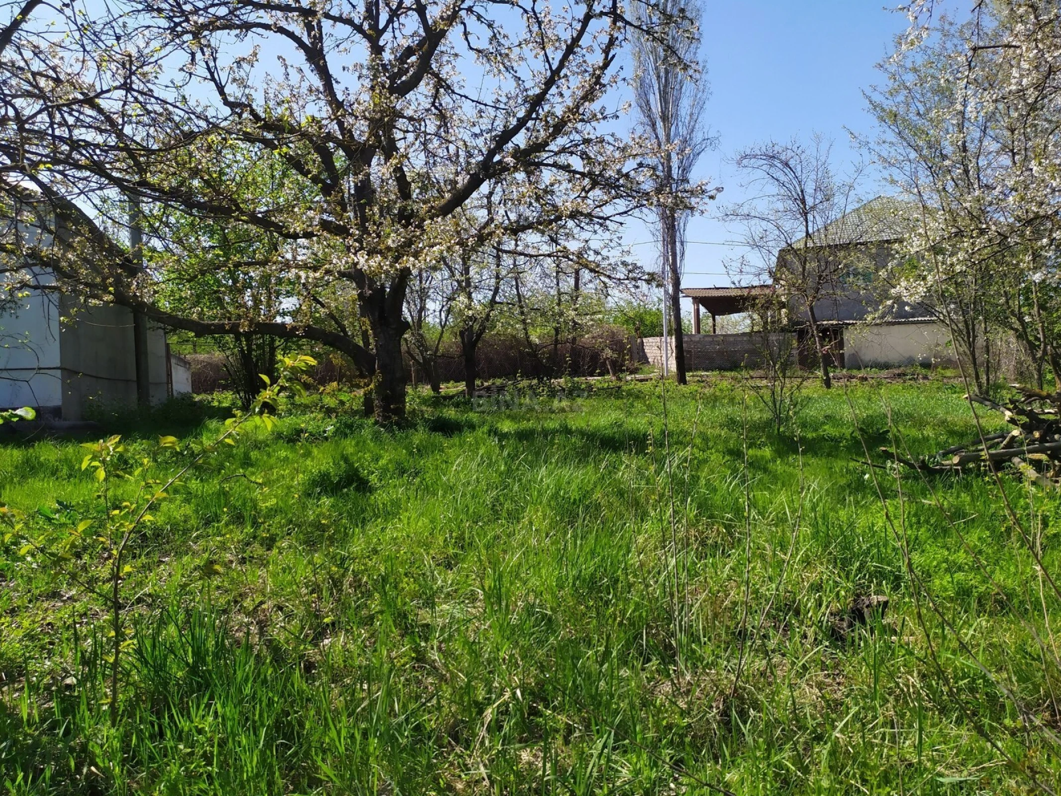 Satılır torpaq sahəsi 8 m²