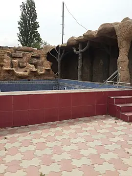 Kirayə verilir 5 otaqlı həyət evi 300 m²