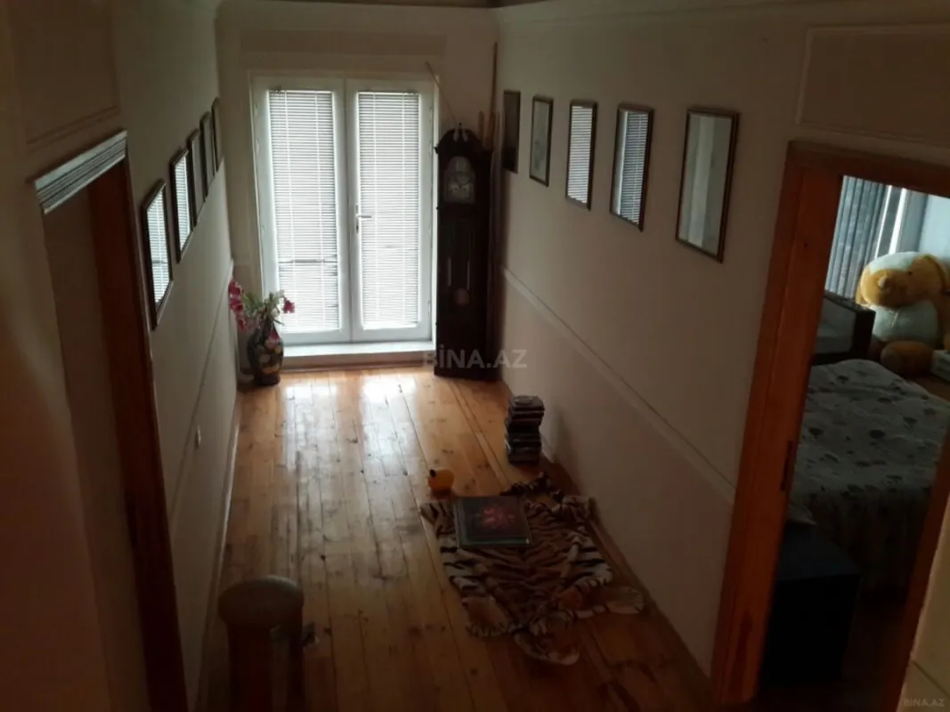 Kirayə verilir 5 otaqlı həyət evi 300 m²