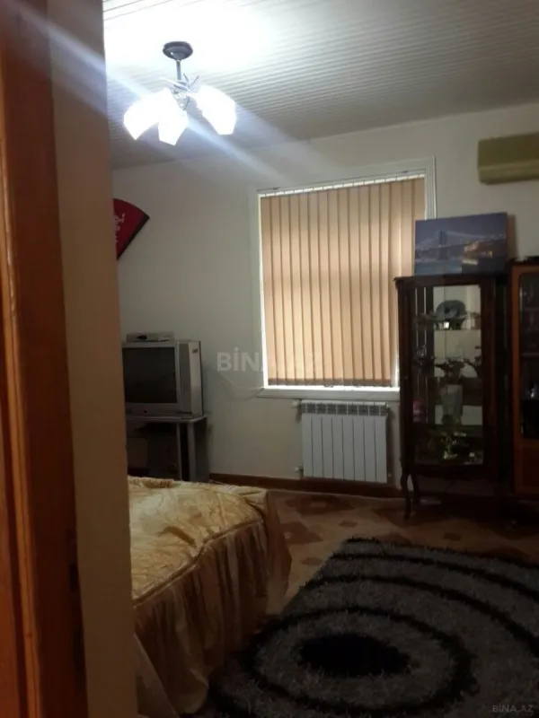 Kirayə verilir 5 otaqlı həyət evi 300 m²