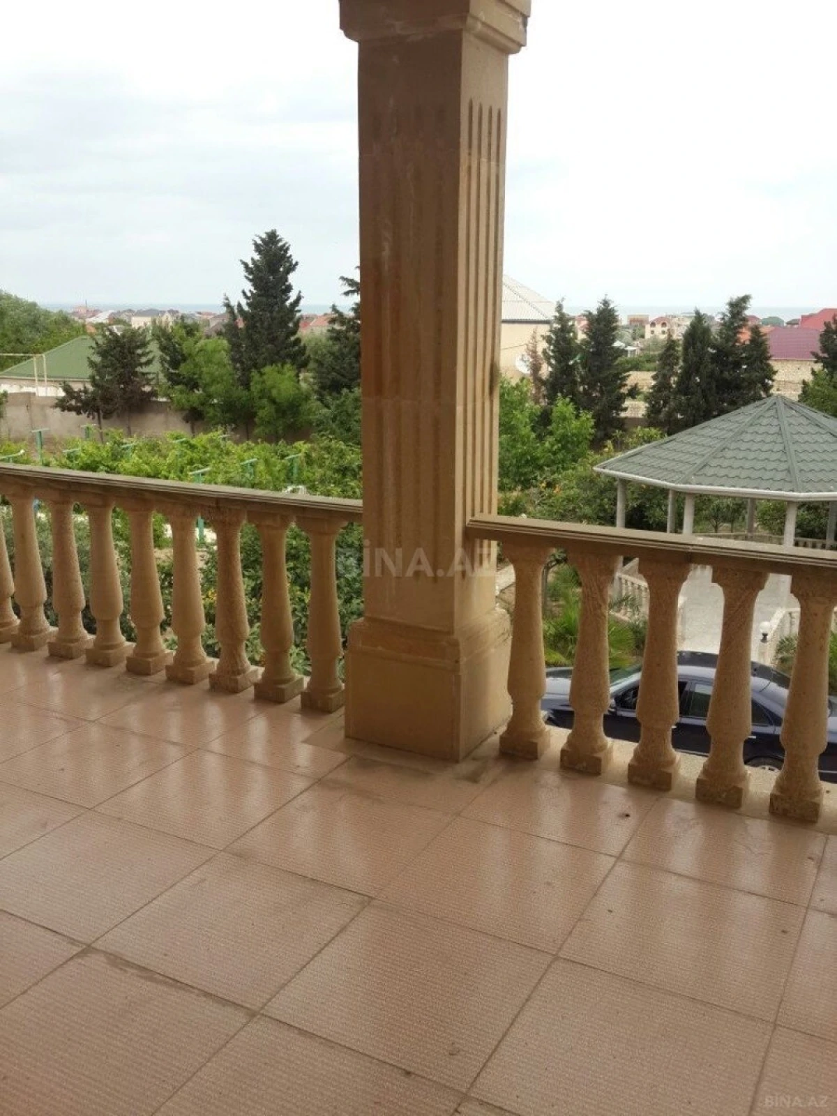 Kirayə verilir 5 otaqlı həyət evi 300 m²