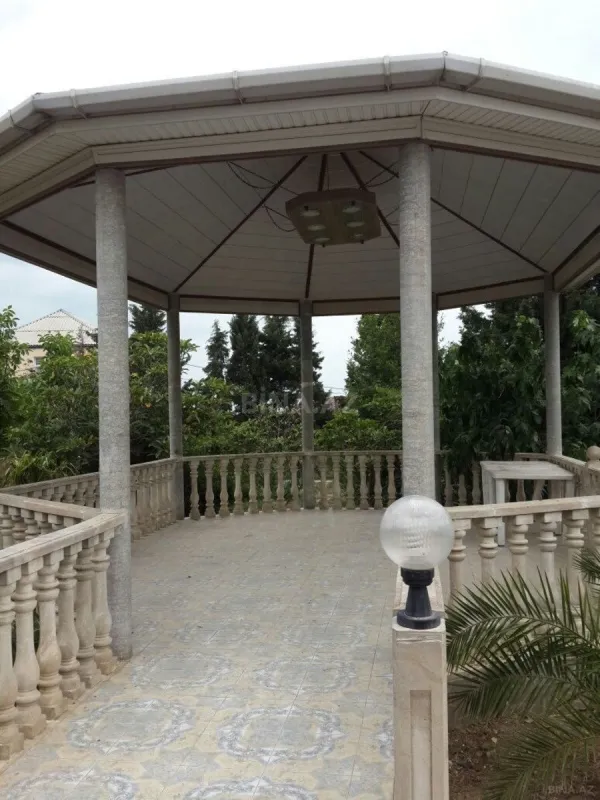 Kirayə verilir 5 otaqlı həyət evi 300 m²