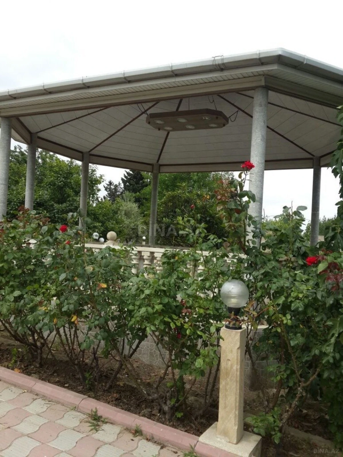 Kirayə verilir 5 otaqlı həyət evi 300 m²