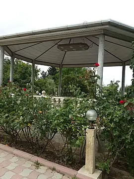 Kirayə verilir 5 otaqlı həyət evi 300 m²