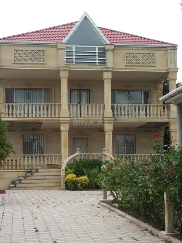 Kirayə verilir 5 otaqlı həyət evi 300 m²