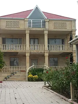 Kirayə verilir 5 otaqlı həyət evi 300 m²
