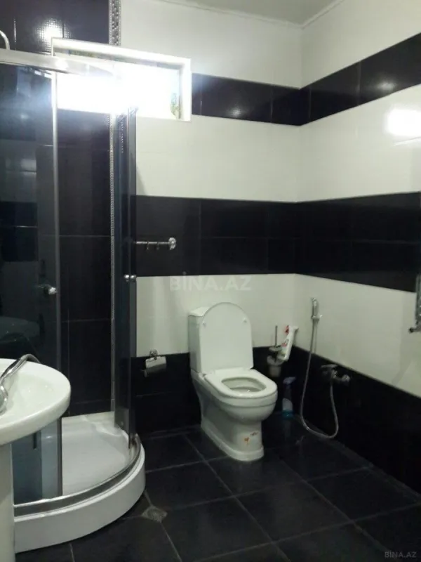 Kirayə verilir 5 otaqlı həyət evi 300 m²