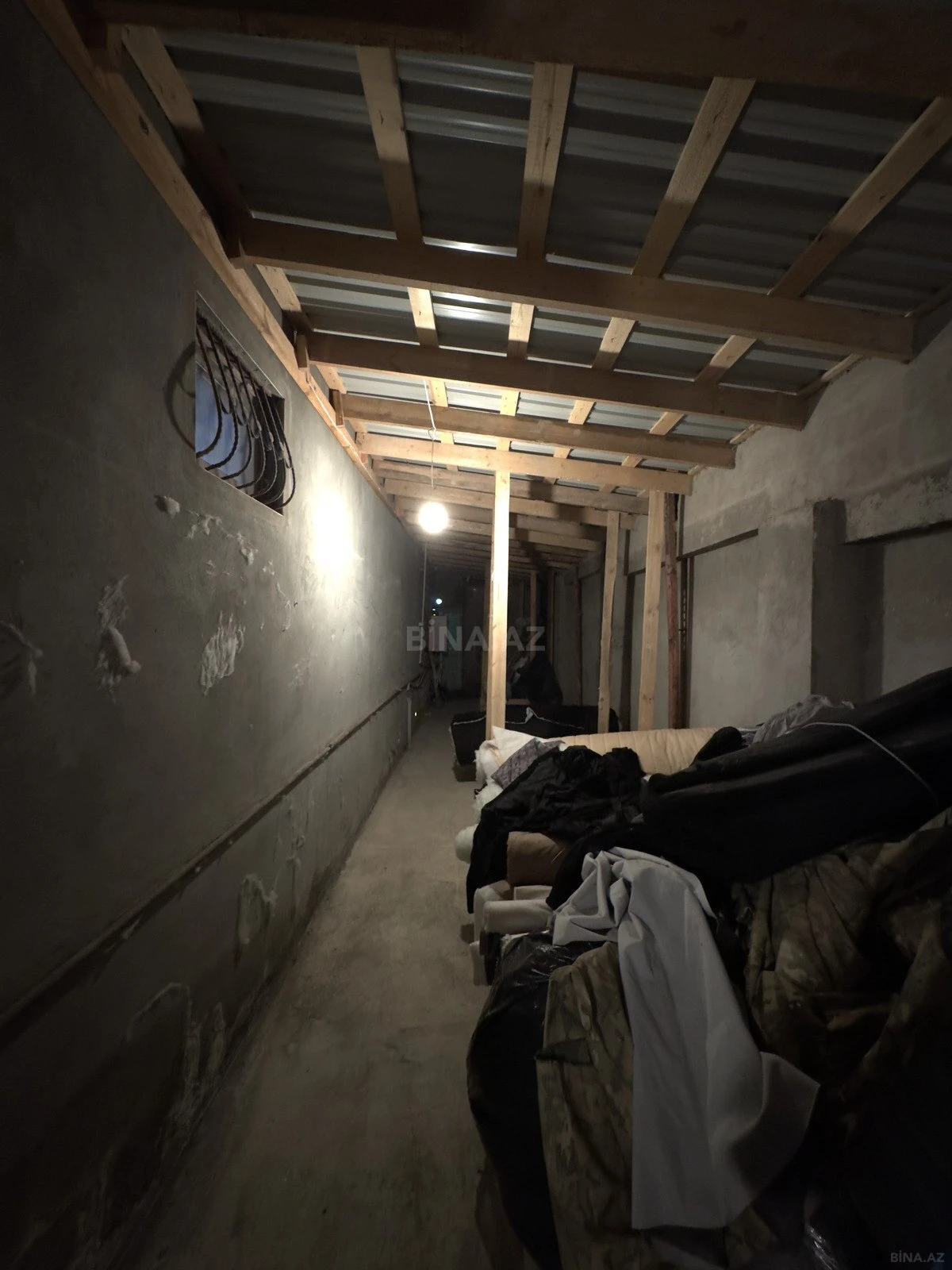 Satılır 6 otaqlı həyət evi 220 m²