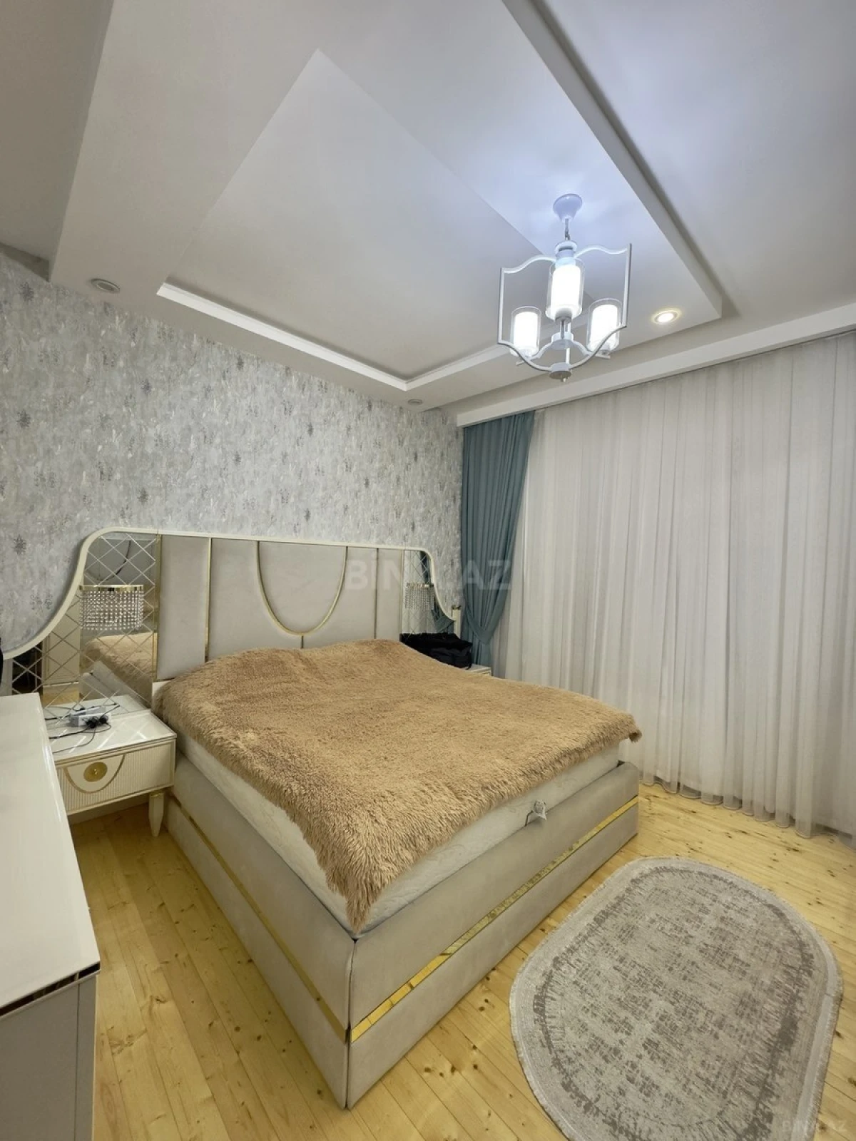 Satılır 6 otaqlı həyət evi 220 m²