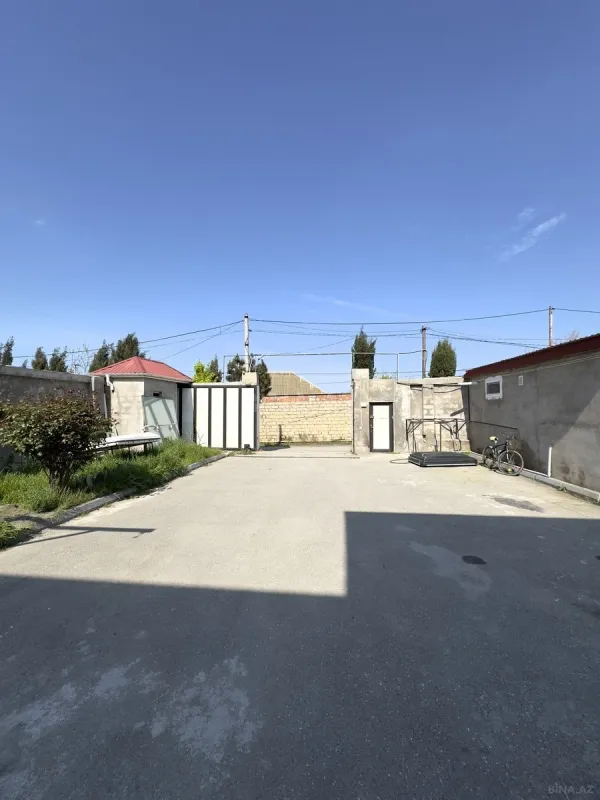 Satılır 6 otaqlı həyət evi 220 m²