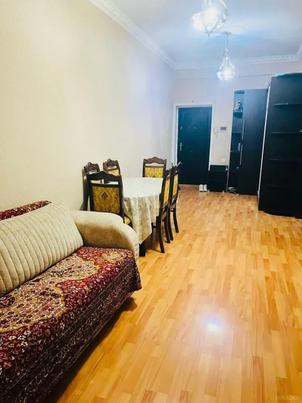 Kirayə verilir 3 otaqlı mənzil 100 m²