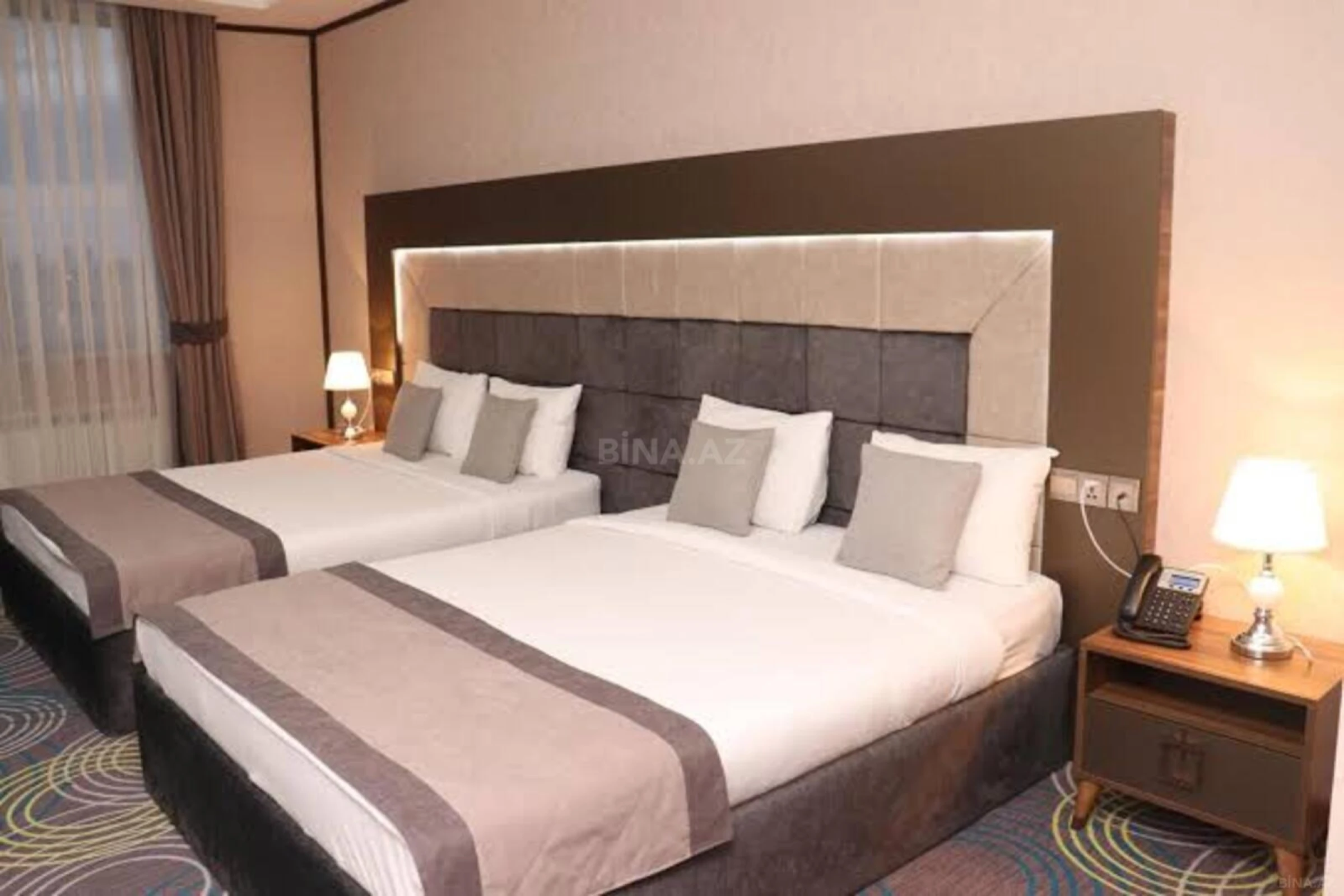 Satılır obyekt 300 m²