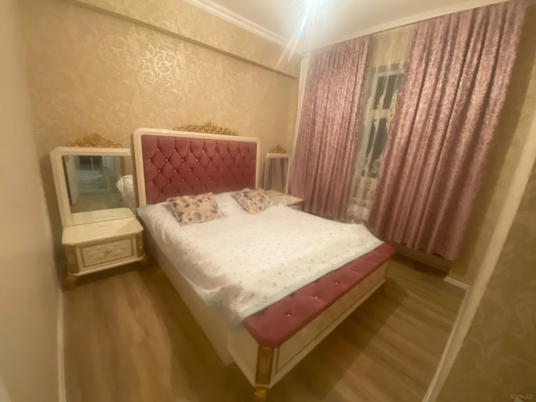 Satılır 4 otaqlı mənzil 80 m²