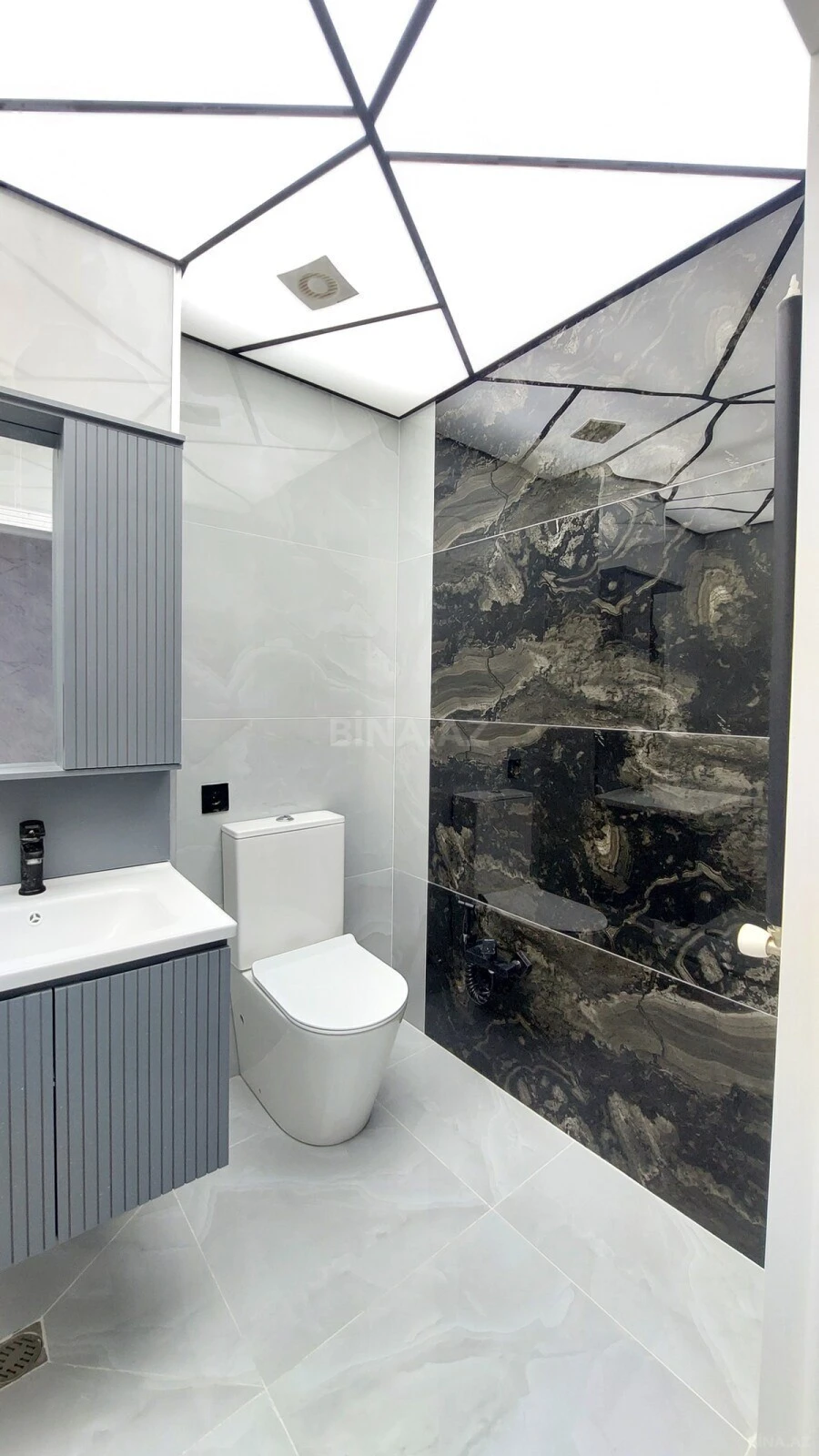 Satılır 3 otaqlı mənzil 90 m²