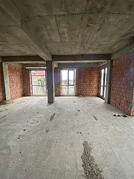 Satılır 2 otaqlı mənzil 75 m²