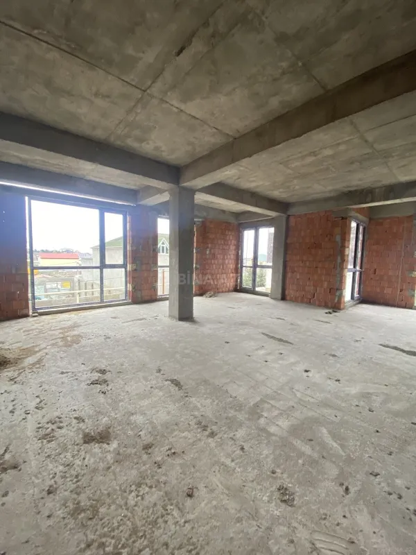 Satılır 2 otaqlı mənzil 75 m²