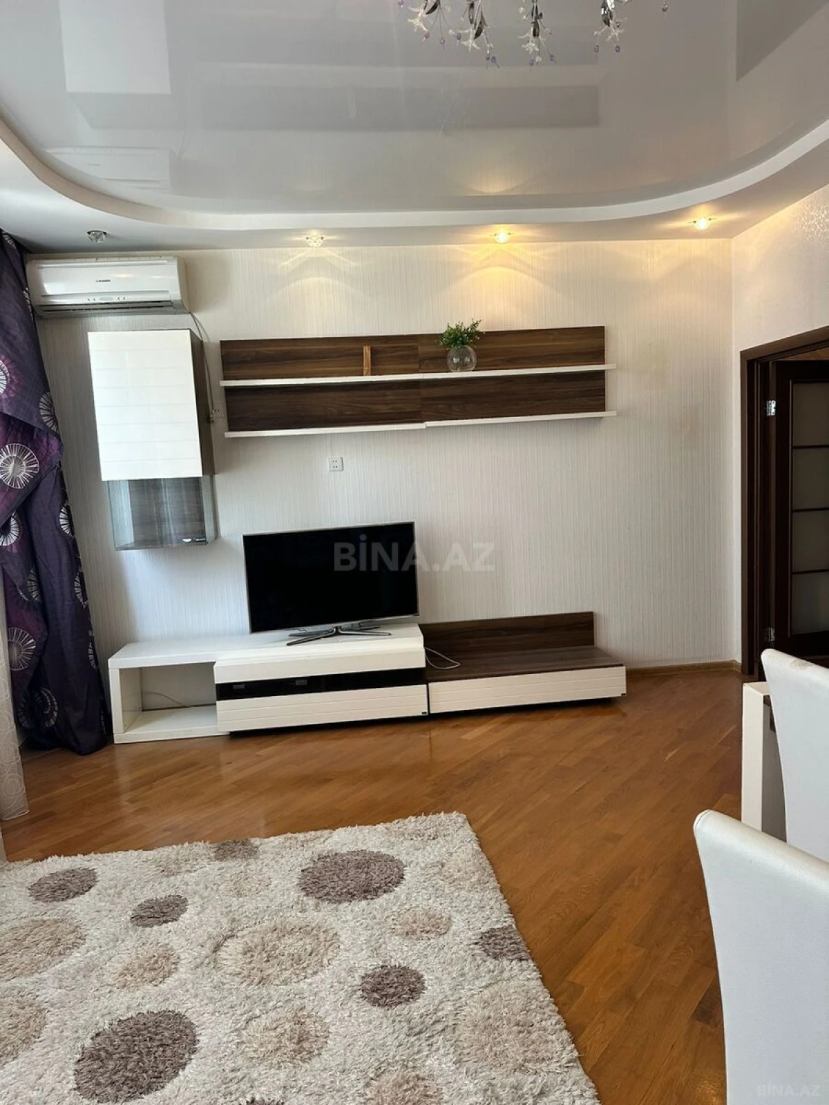 Satılır 4 otaqlı mənzil 130 m²