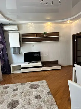 Satılır 4 otaqlı mənzil 130 m²