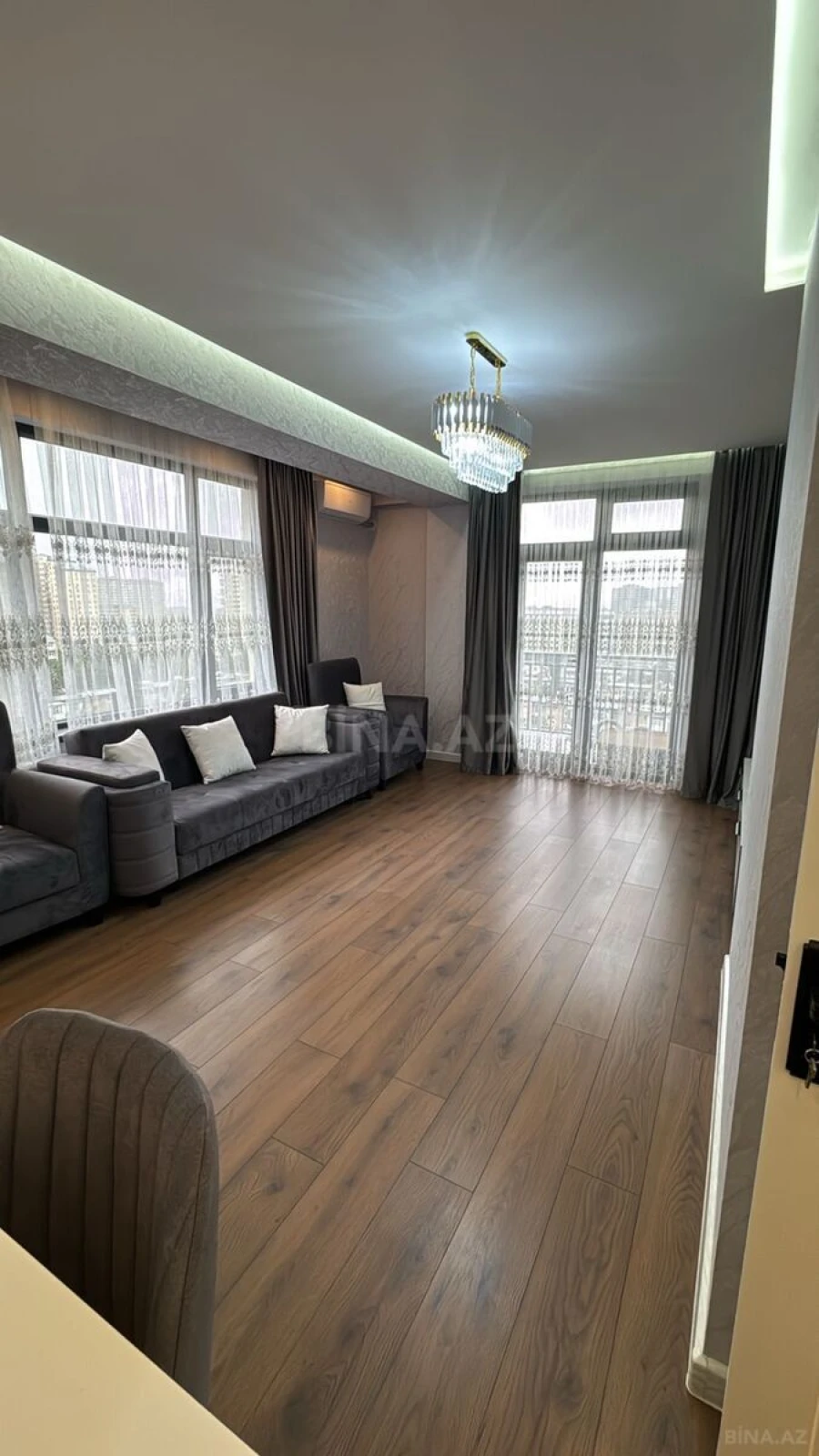 Kirayə verilir 3 otaqlı mənzil 100 m²