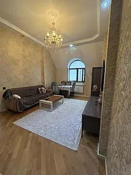 Satılır 2 otaqlı mənzil 65 m²