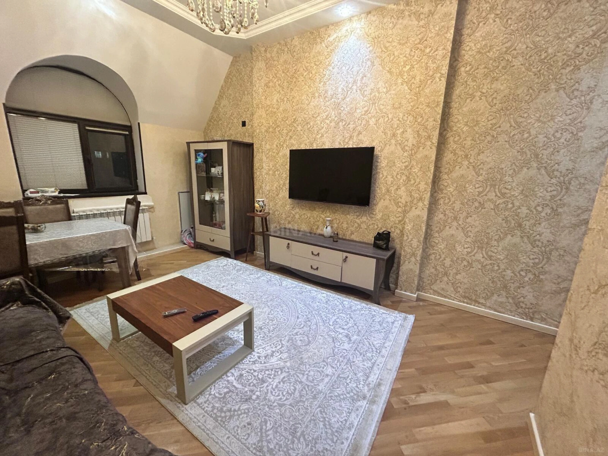 Satılır 2 otaqlı mənzil 65 m²