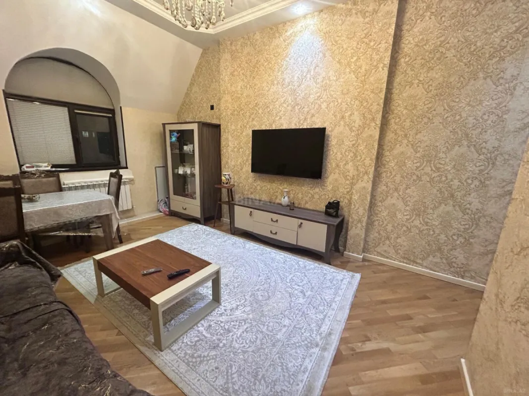 Satılır 2 otaqlı mənzil 65 m²