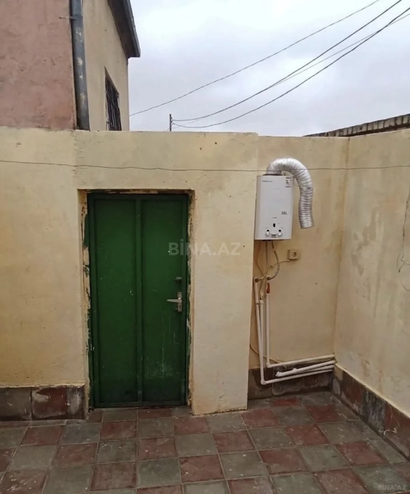 Satılır 3 otaqlı həyət evi 150 m²