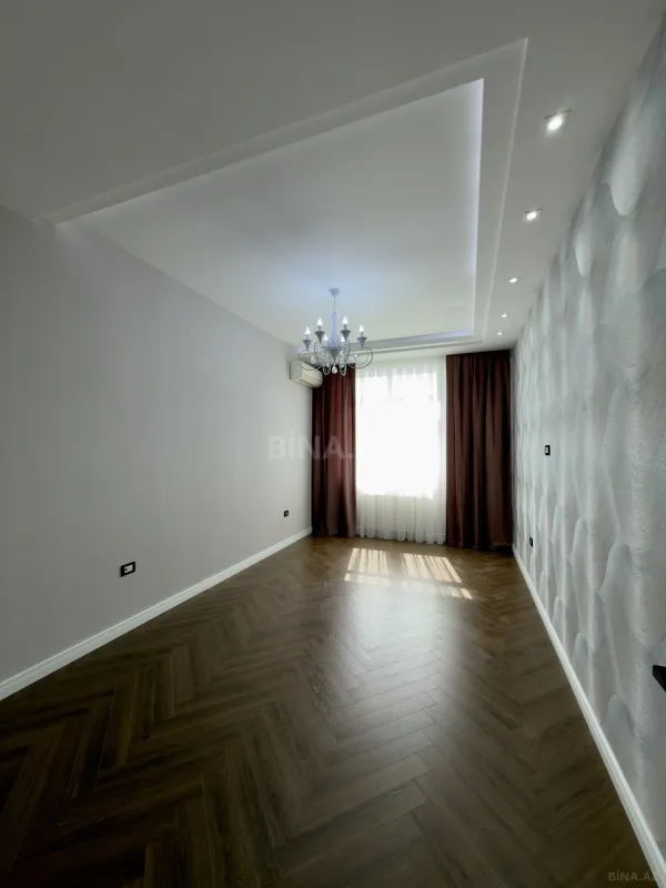 Satılır 3 otaqlı mənzil 150 m²