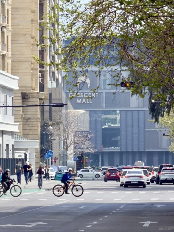 Satılır 3 otaqlı mənzil 150 m²