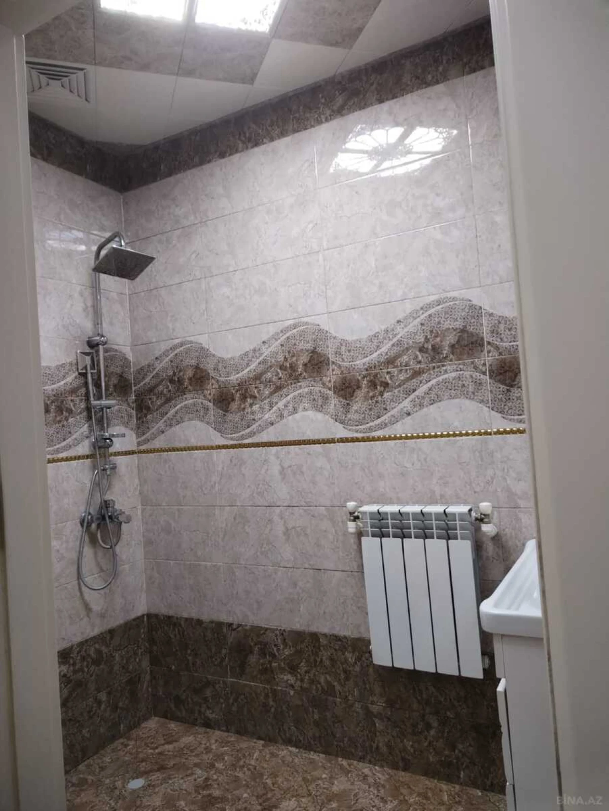 Satılır 3 otaqlı mənzil 100 m²