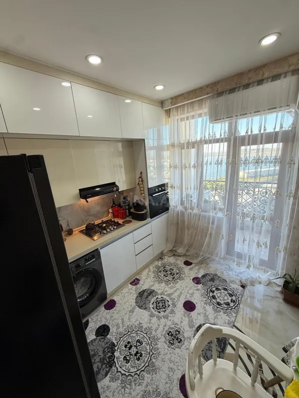 Satılır 3 otaqlı mənzil 88 m²