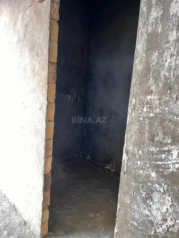 Satılır 3 otaqlı mənzil 210 m²