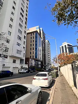 Satılır 3 otaqlı mənzil 210 m²