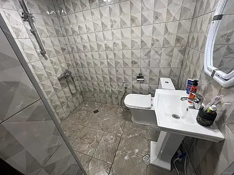 Satılır 2 otaqlı mənzil 47 m²