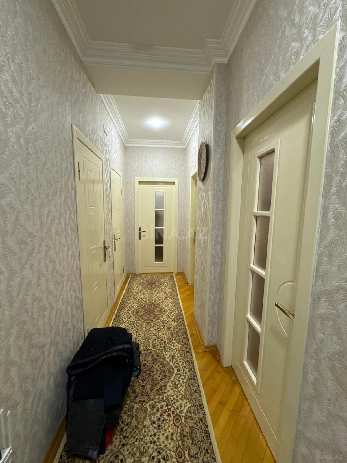 Satılır 2 otaqlı mənzil 93 m²