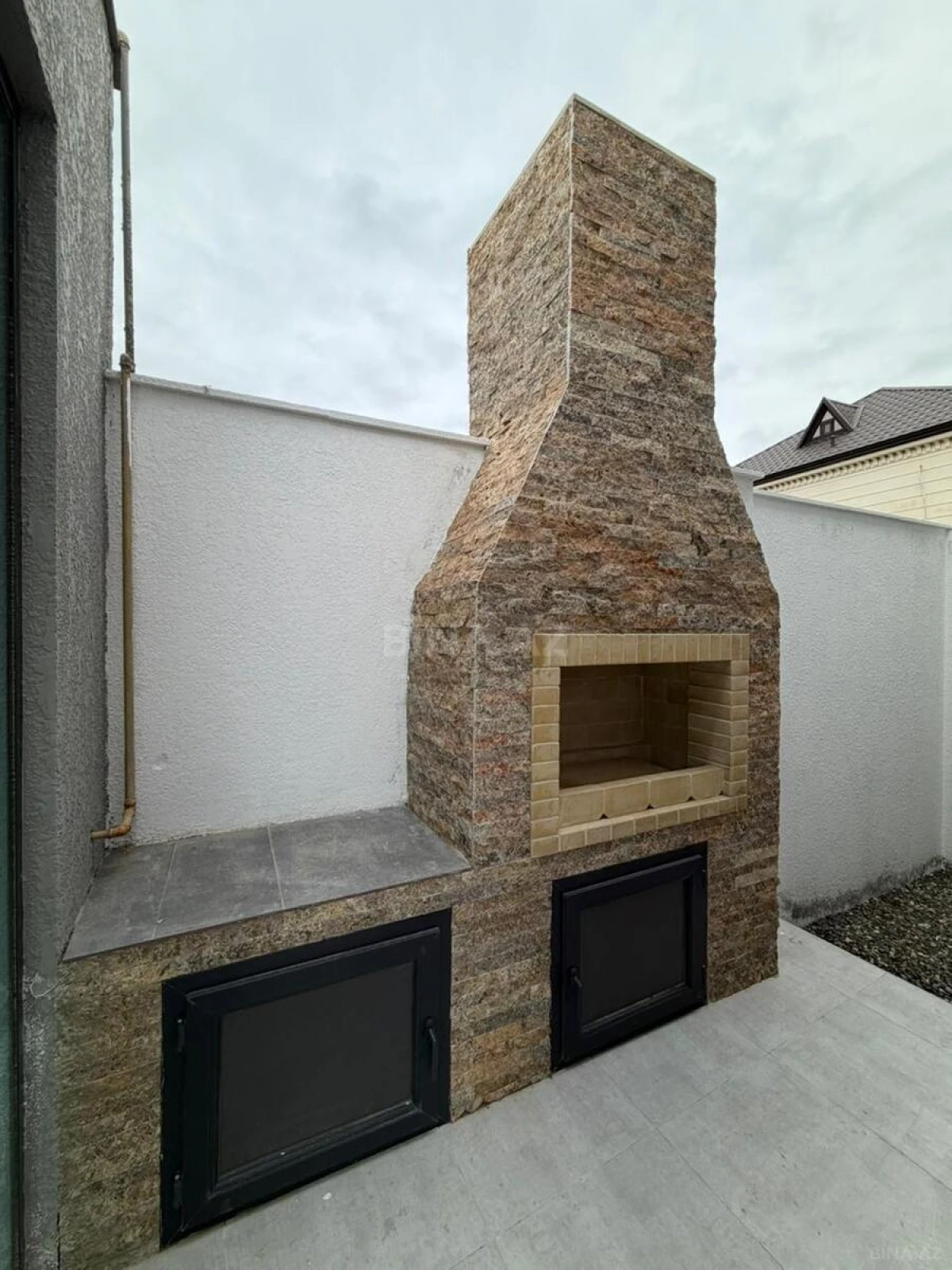 Satılır 4 otaqlı həyət evi 205 m²