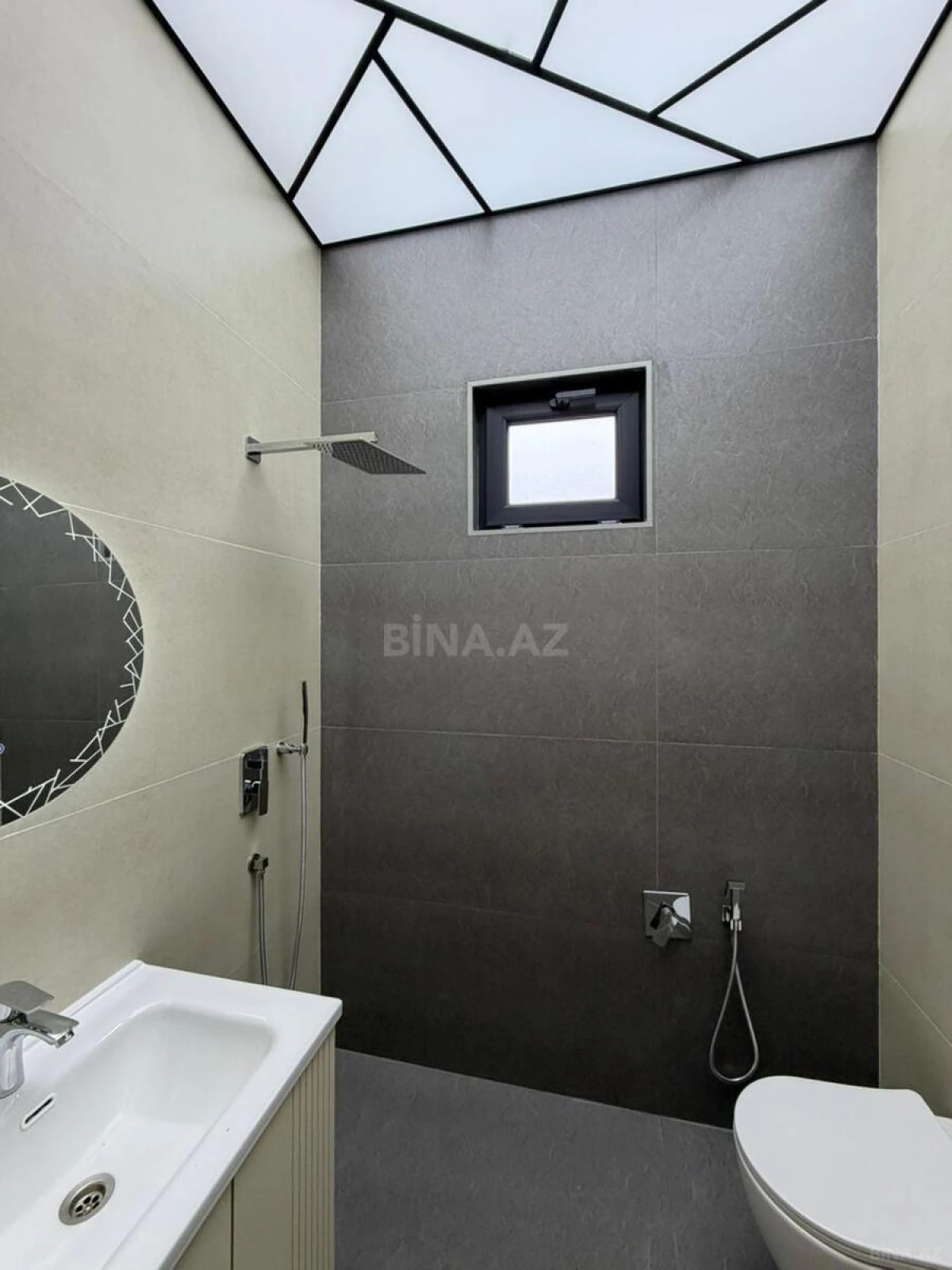 Satılır 4 otaqlı həyət evi 205 m²