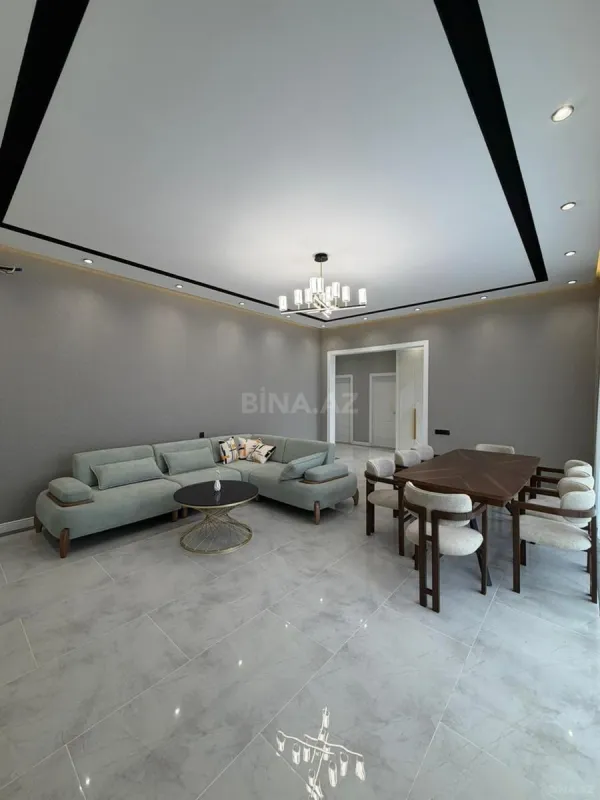 Satılır 4 otaqlı həyət evi 205 m²