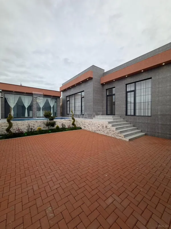 Satılır 4 otaqlı həyət evi 205 m²