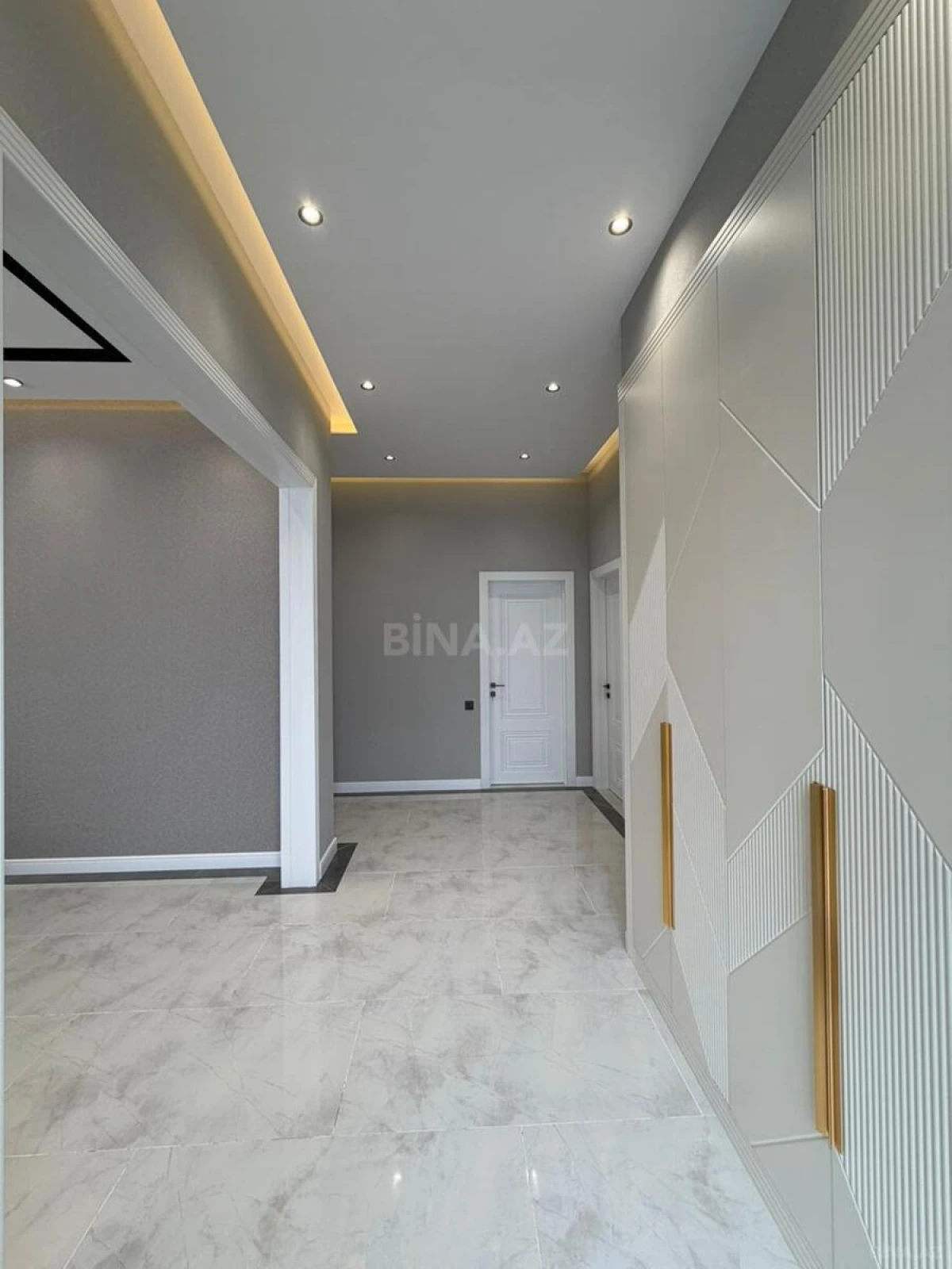 Satılır 4 otaqlı həyət evi 205 m²