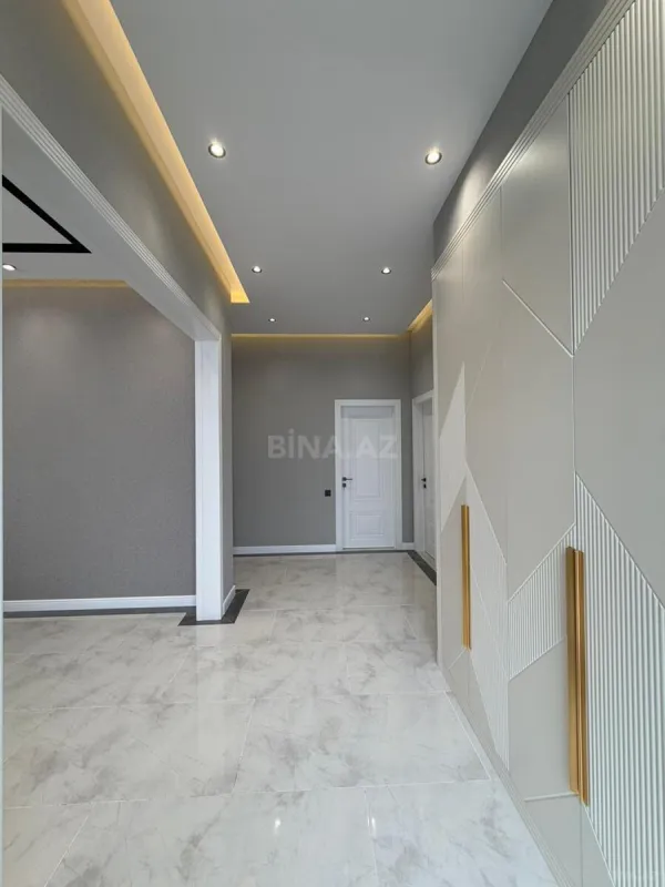 Satılır 4 otaqlı həyət evi 205 m²